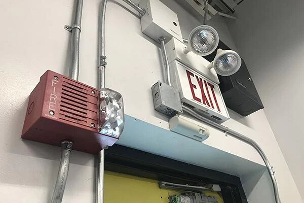Lithium ion Emergency Light Batteries come with range of safety features to prevent accidents Lithium ion Emergency Light Batteries come with range of safety features to prevent accidents
